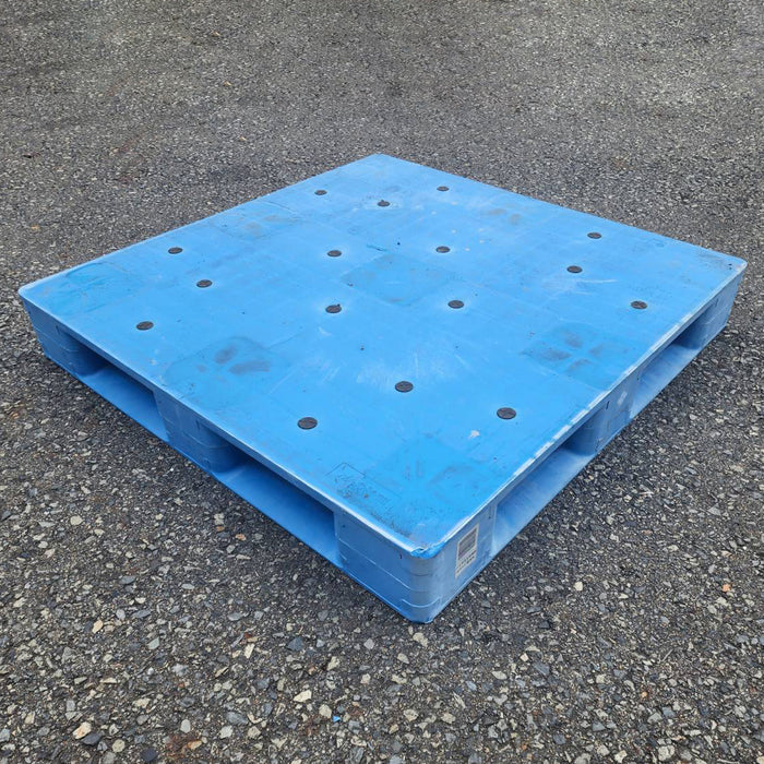 プラスチックパレット_11型(R4)ブルー